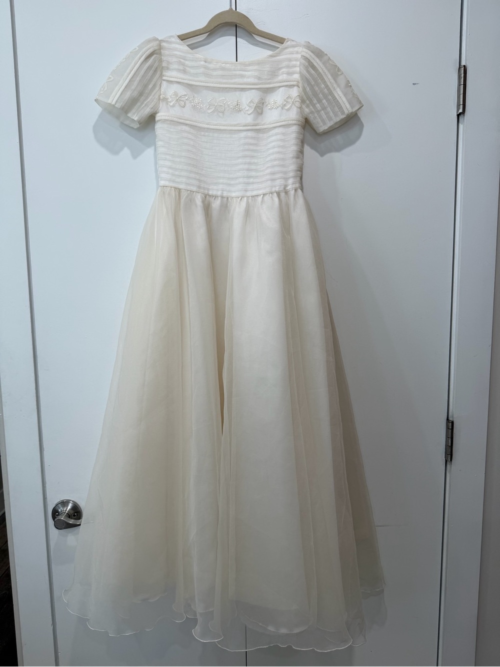 Communion Dress Gown Girls Cream Organza Pleated Lace Floral Spain 120 Sz 6/7